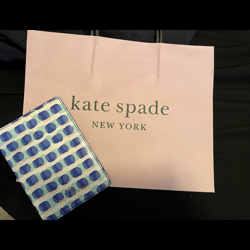 Kate spade passport holder